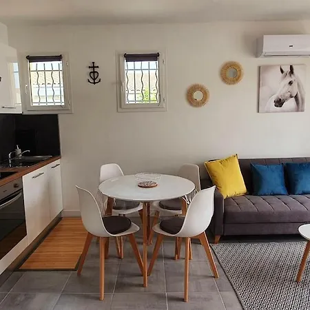 Holiday home Au Calme Situe En Camargue *