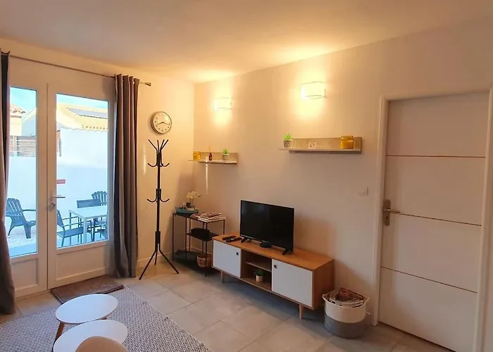 Ferienhaus Au Calme Situe En Camargue